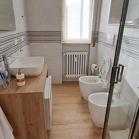 Notte Novarese - Minimal * Novara