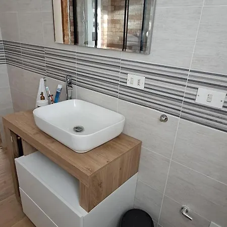 Notte Novarese - Minimal *