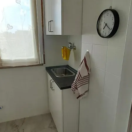 Notte Novarese - Minimal * نوفارا